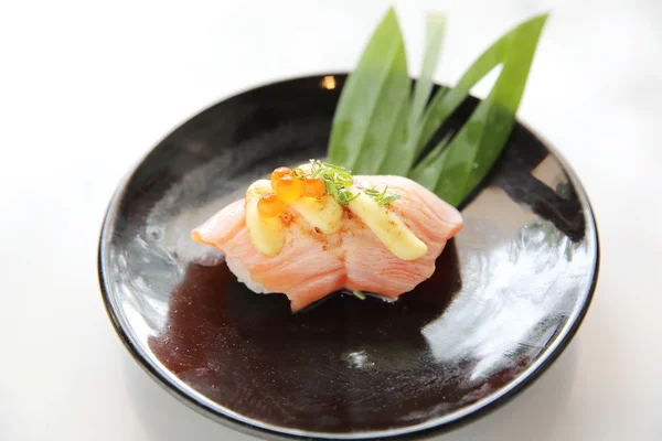 Grillezett lazac sushi — Stock Fotó