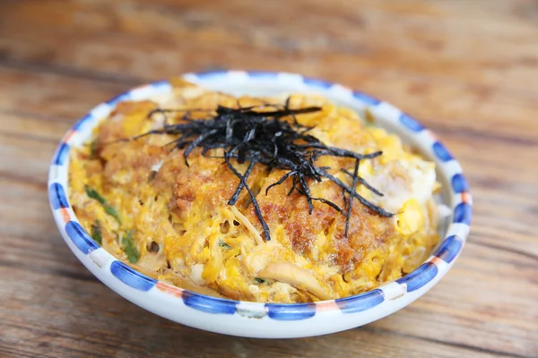 Katsudon deep fried pork cutlet with egg on rice — Stock Photo, Image