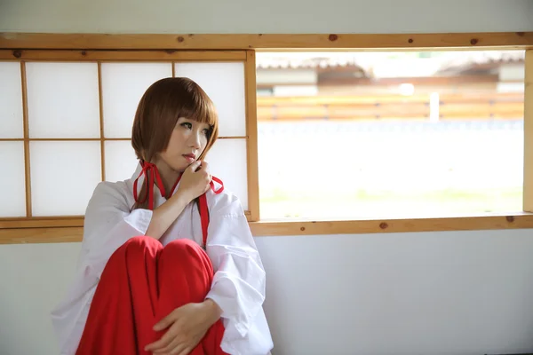 Japanese Women in Traditional Dress Miko — Stock Photo, Image