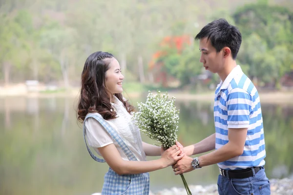 Asiatische Vorhochzeit — Stockfoto