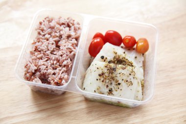 temiz yemek morina fileto pirinç