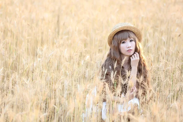 小麦のアジアの女の子 — ストック写真
