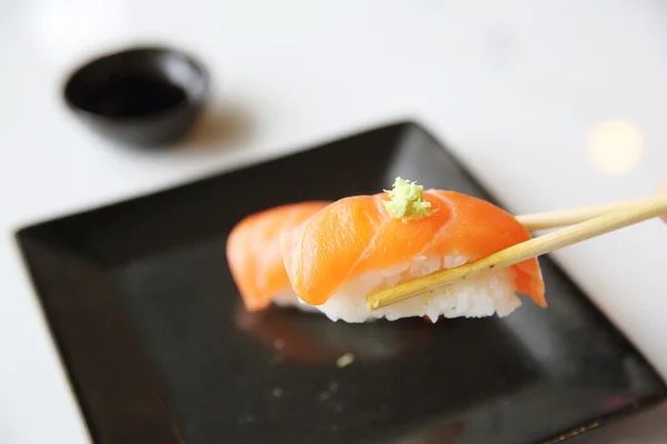 Sushi de salmão — Fotografia de Stock