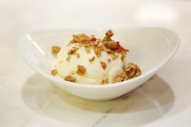 Vanilyalı dondurma.