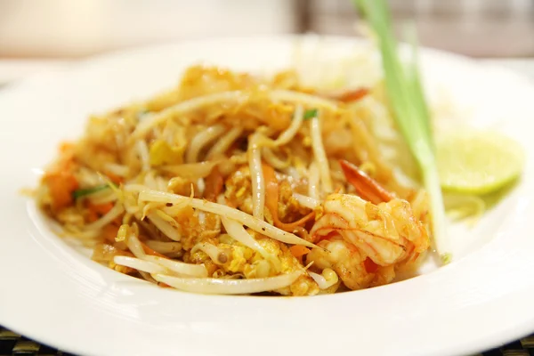タイ料理 padthai エビ焼きそば — ストック写真