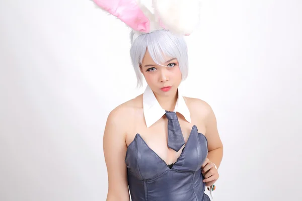 Bunny meisje geïsoleerd op witte achtergrond — Stockfoto