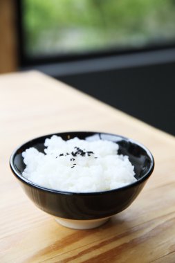 Ahşap kaplamalı pirinç