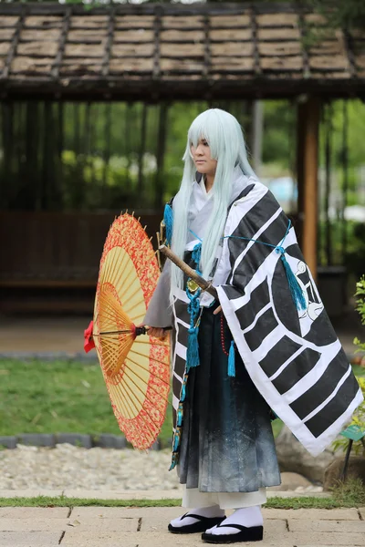 Samurai cosplay na natureza — Fotografia de Stock