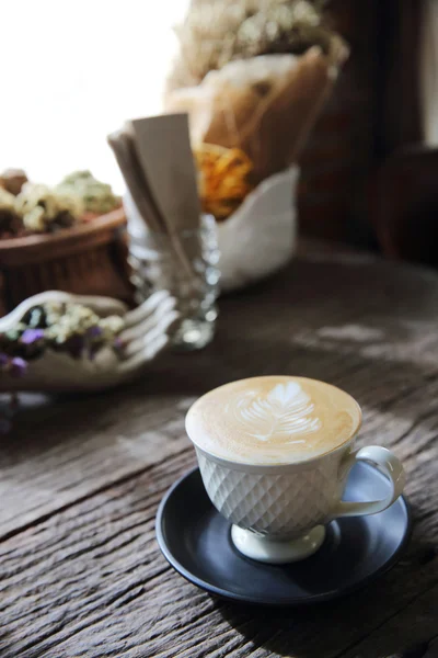Caffè su fondo legno — Foto Stock