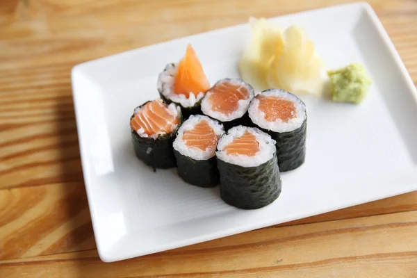 Zalm maki sushi — Stockfoto