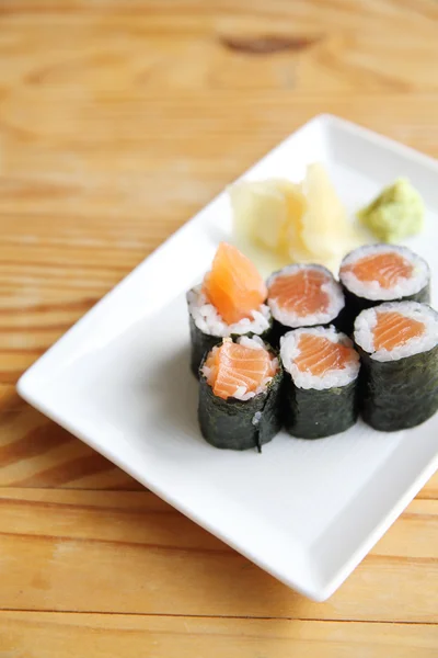 Sushi de salmão Maki — Fotografia de Stock