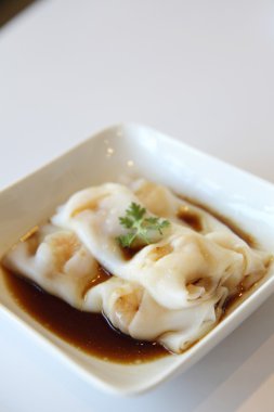 Bahar rulo olarak da bilinen Çin böreği 