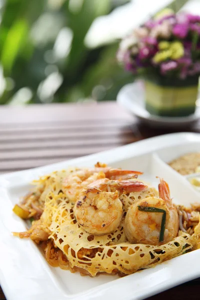 Thai Food Padthai gebratene Nudeln mit Garnelen — Stockfoto