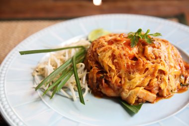 Tay gıda padthai kızarmış noodle ile karides