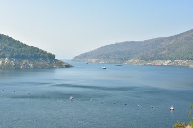 Baraj elektrik jeneratör