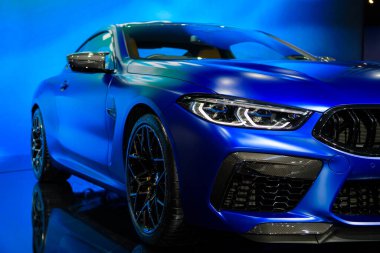 BMW M850i xDrive aracı 41. BANGKOK ULUSLARARASI MOTOR Şov 2020 'de 14 Temmuz 2020' de Tayland, Nonthaburi 'de sergilenmektedir..