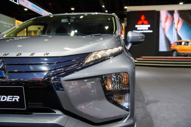 Mitsubishi Xpander Cross arabası 41. BANGKOK ULUSLARARASI MOTOR Şov 2020 'de 14 Temmuz 2020' de Tayland, Nonthaburi 'de sergileniyor..