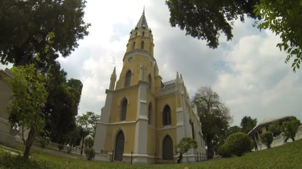 Templo Niwet Thamma Pravat. Tiempo de caducidad . — Vídeos de Stock