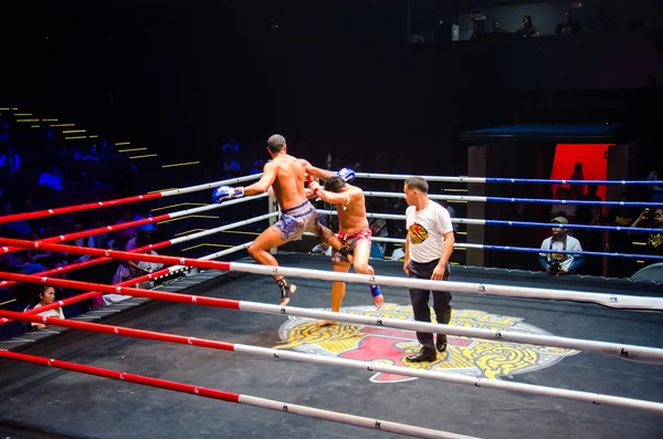 Krudam Fight # 4 on Muaythai Day — стоковое фото