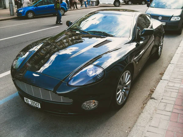 Kiev Ukraina Maj 2011 Engelska Superbilen Aston Martin Vanquish Staden — Stockfoto