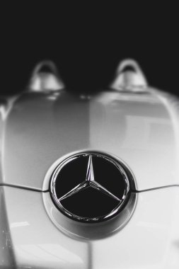 Kiev, Ukrayna - 21 Ağustos 2011: Mercedes-Benz SLR McLaren Stirling Moss