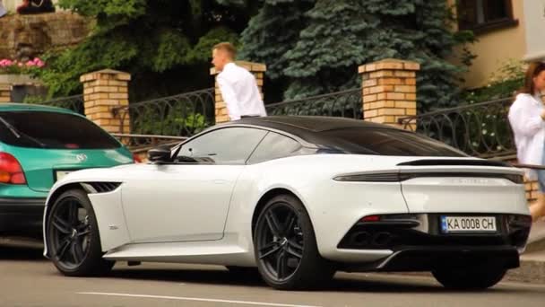 Kiev Ukraine June 2021 Luxury British Supercar Aston Martin Dbs — 图库视频影像
