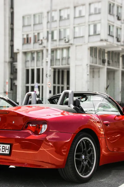 キエフ ウクライナ 2021年5月22日 市内に駐車レッドドイツBmw Z4ロードスター — ストック写真