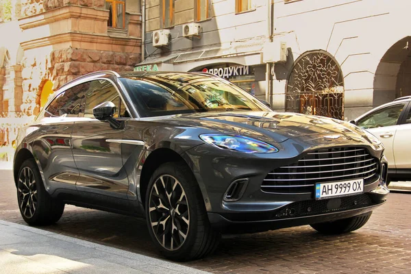 Kiev Ucrânia Maio 2021 Aston Martin Dbx Luxo Super Suv — Fotografia de Stock