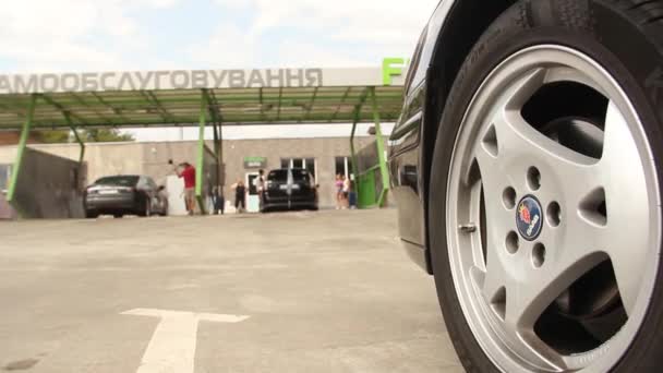 Chernihiv Ukrayna Temmuz 2021 Saab Arabasının Tekerlekleri Alaşımlı Tekerlekleri Otomobil — Stok video