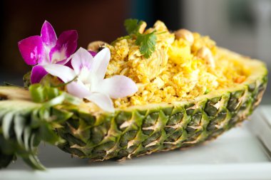 Lezzetli Tay ananas Fried Rice