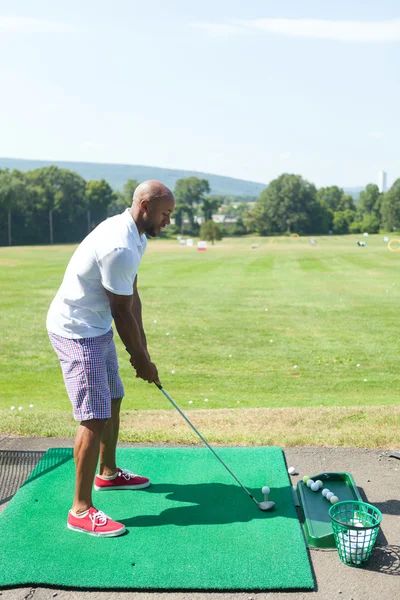 Driving Range Tee Off — Stock Photo, Image