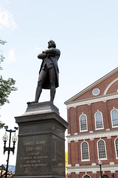 Samuel adams statua boston — Zdjęcie stockowe