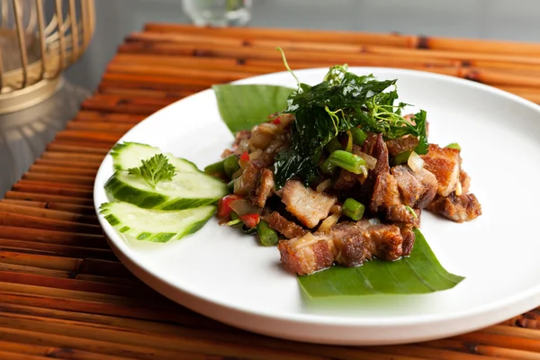Thaise krokant varkensvlees maaltijd — Stockfoto