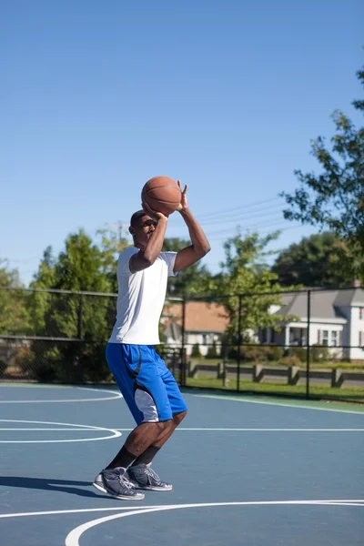 Tiro de basquete — Fotografia de Stock