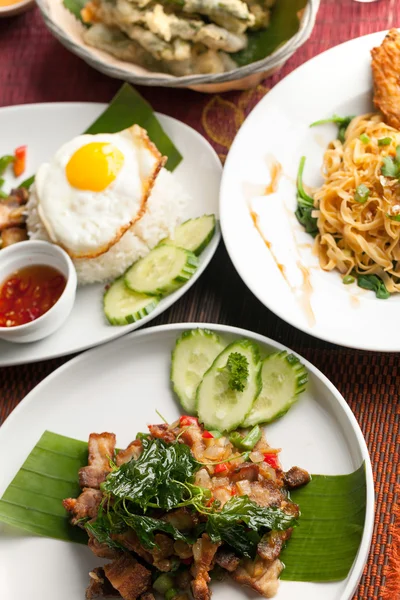 正宗的泰国美食 — 图库照片