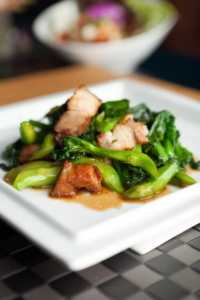 Thai-Stil knuspriges Schweinefleisch — Stockfoto