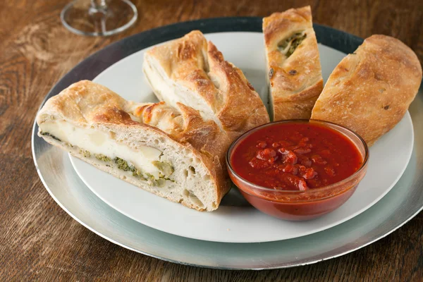 Pan de brócoli relleno —  Fotos de Stock