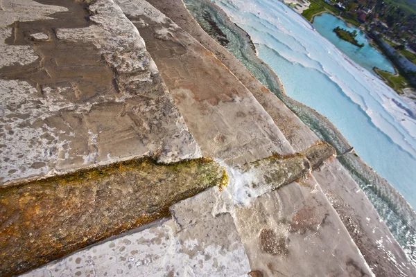 Channel in Hot Springs Pool at Pamukkale — Stock Photo, Image