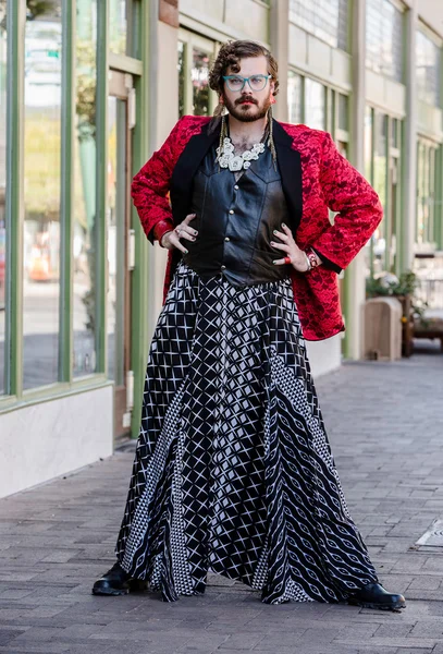 Gender Fluid Man in Flamboyant Drag — Stock Photo, Image