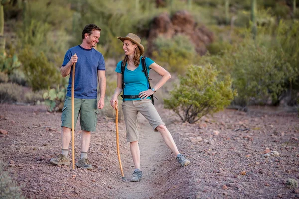 Fun couple hiking nature trail — Stock Photo, Image