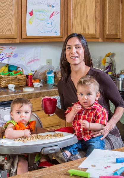 Mother Smiles With Babies — Stock Photo, Image