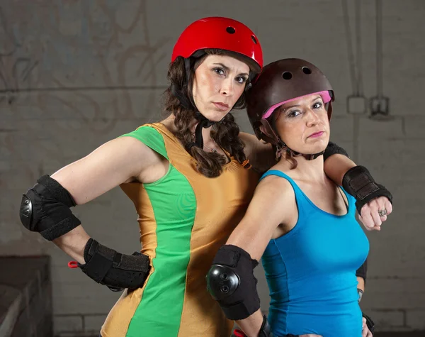 Confident Roller Derby Skating Partners — Stock Photo, Image