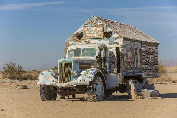 Bibel Truck Außenseiter Kunstinstallation — Stockfoto