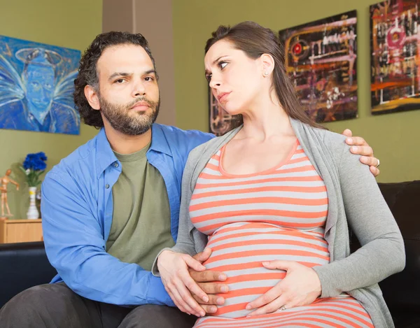 Anxious Pregnant Couple — Stock Photo, Image