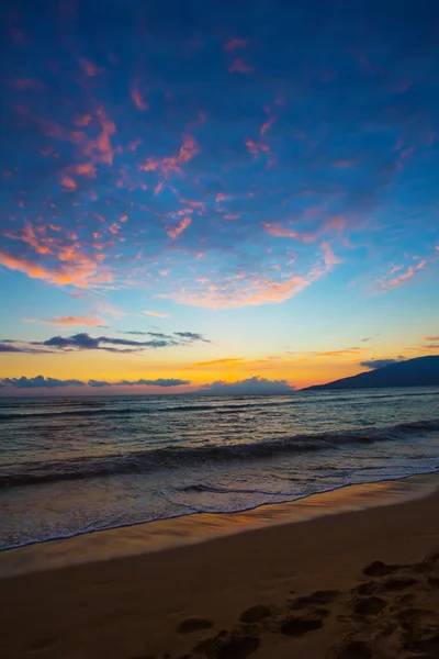 Kihei Sunset and Beach Footprints — Stock Photo, Image