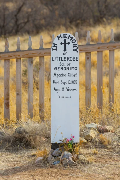 Grave marker for Littlerobe — Stock Photo, Image