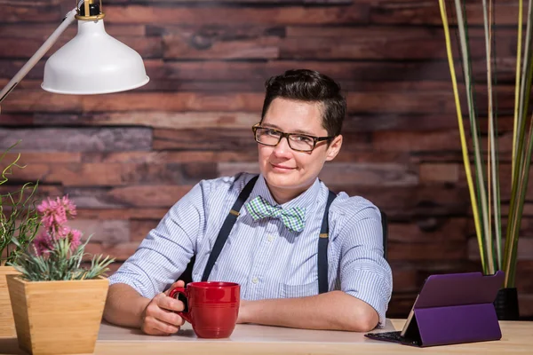 Butch Businesswoman with Coffee Mug — Stok fotoğraf