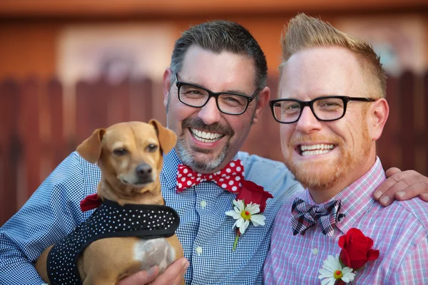 Happy Couple with Dog — Stock Photo, Image