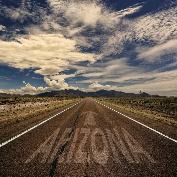 Slovo Arizona na silnici — Stock fotografie