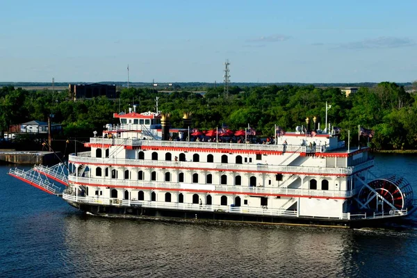 Toerist Rivierboot Cruisen Langs Rivier Bij Savannah Georgia Verenigde Staten — Stockfoto